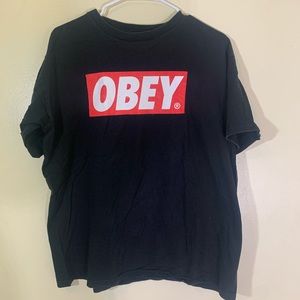 Obey T-shirt (L)